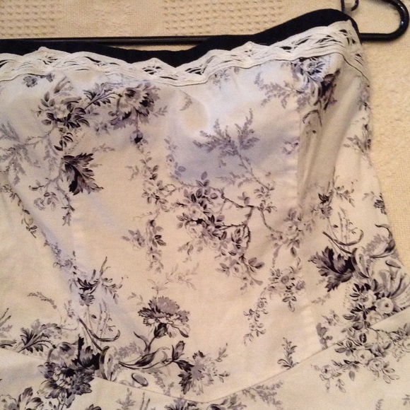 TeazeMe dress strapless Black and white floral j9 - Picture 4 of 4