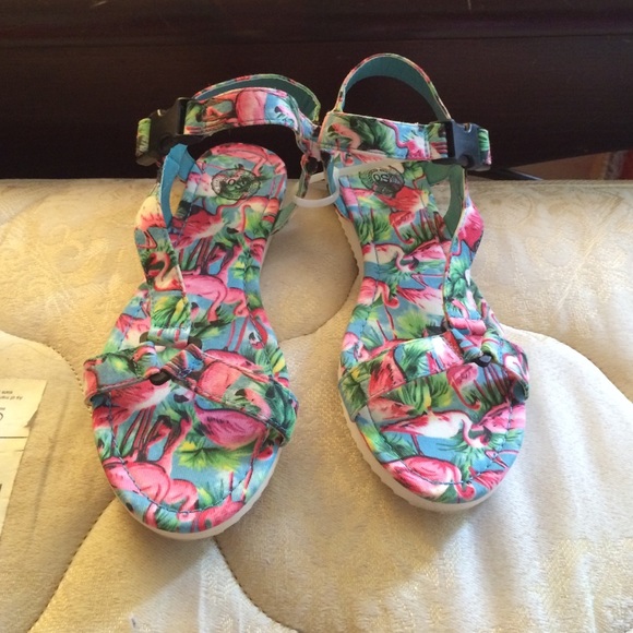 Flamingo Sandals💗