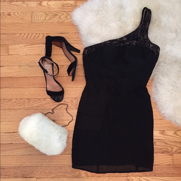 Nom de Plume by Yaya Little Black Dress