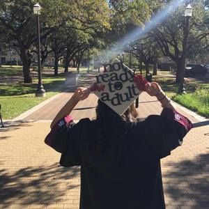 Meet your Posher, Carla