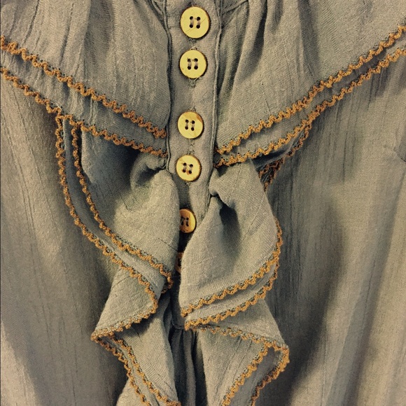 Top - Picture 2 of 2