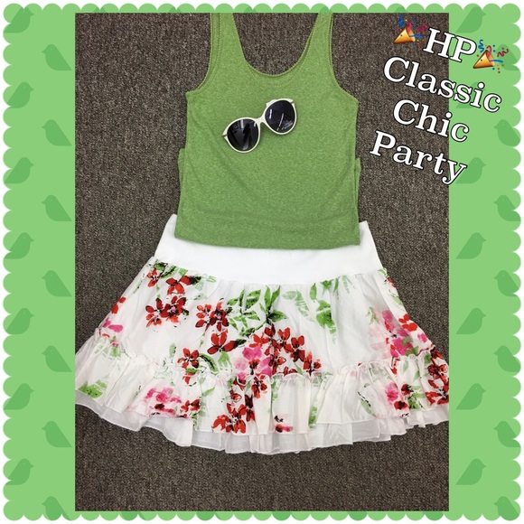 ⭐️$6 SALE⭐️ Cute Juniors skirt Sz Large