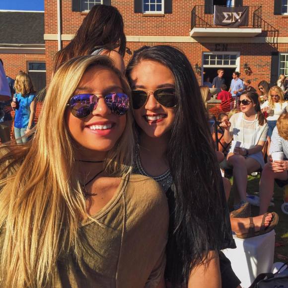 Meet your Posher, Jessica