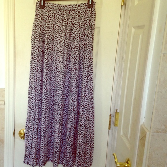 Maxi skirt