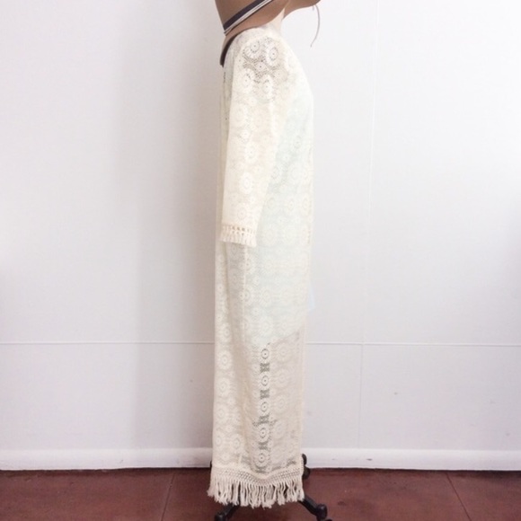 LAST ONE- Lace Duster ✨PRICE FIRM* - Picture 2 of 6