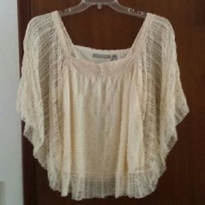 Vintage look ecru lace top