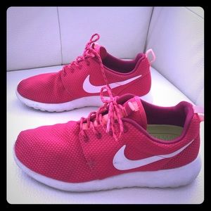 Nike Roshes