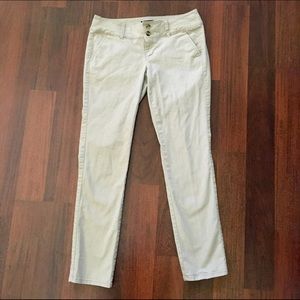 American Eagle Khaki Skinny