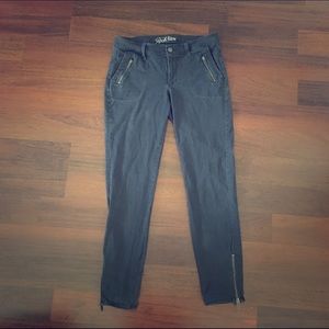 Old Navy Rockstar Skinny Jean - Gray