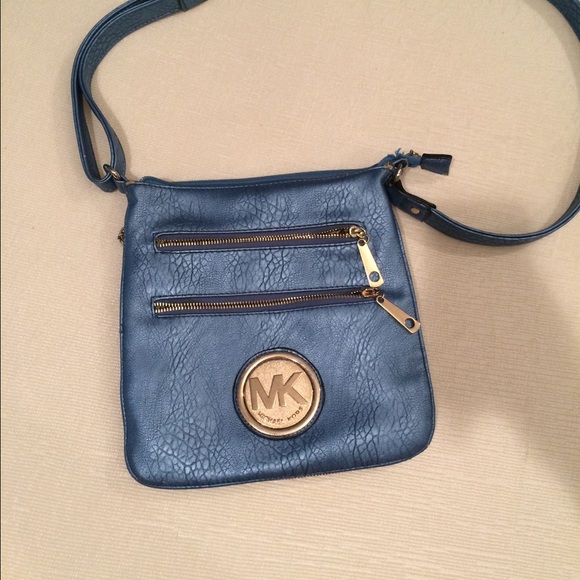 Michael Kors crossbody purse dupe