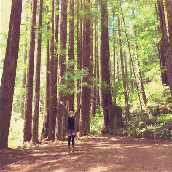 Meet your Posher, Christina - Picture 2 of 2