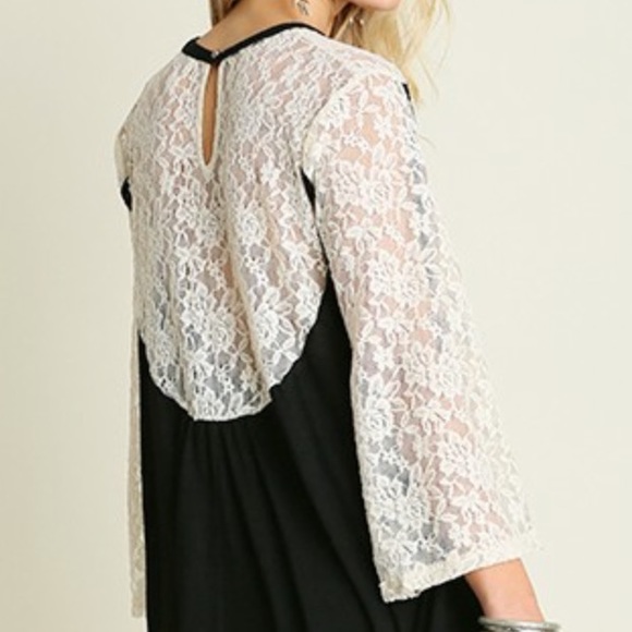 Black Key Hole Dress Lace Details - Picture 3 of 4