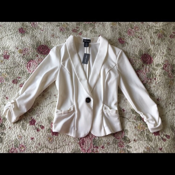 White blazer SOLD