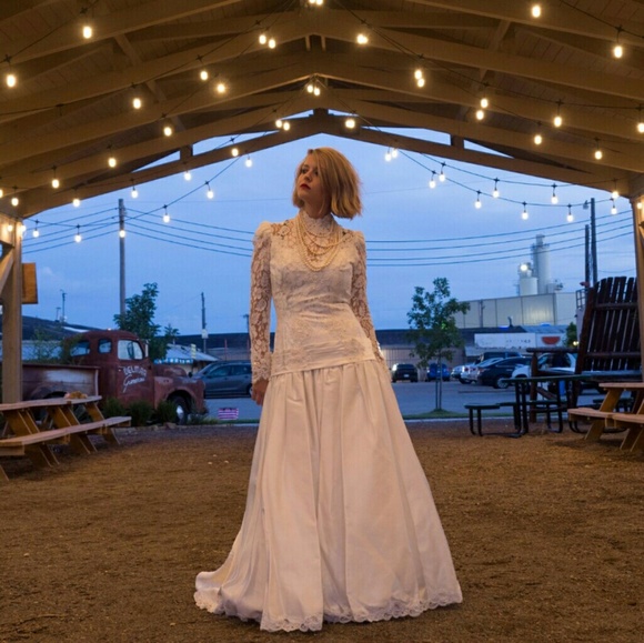 Check out my vintage closet! - Picture 8 of 16