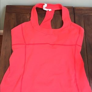 Lululemon top