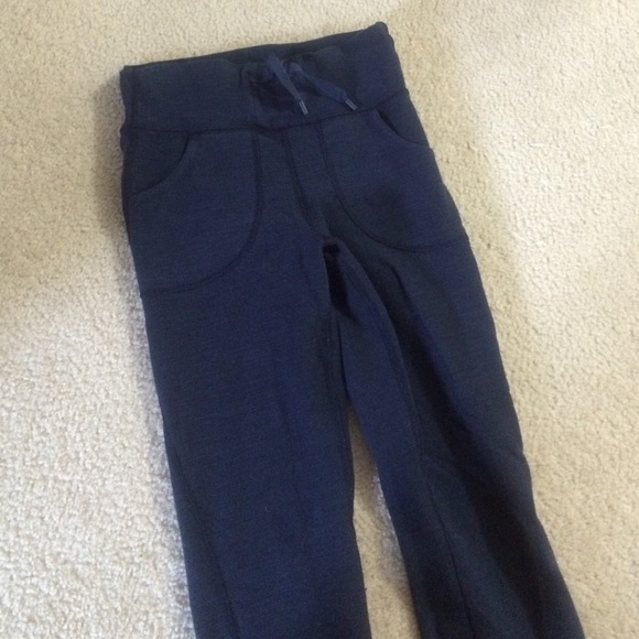 Lululemon skinny will pants size 2