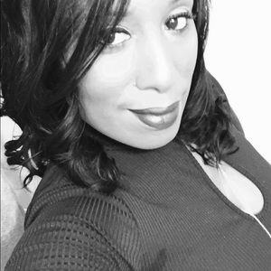 Meet your Posher, Sharon