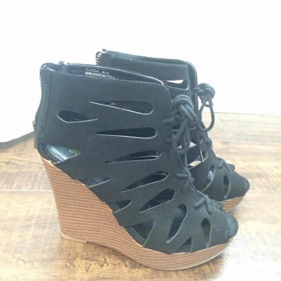 Black Lace Up Wedges