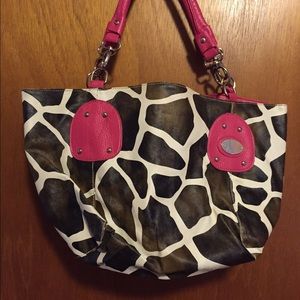 Giraffe print purse