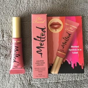 Two Faced mini "melted" lipstick in Chihuahua