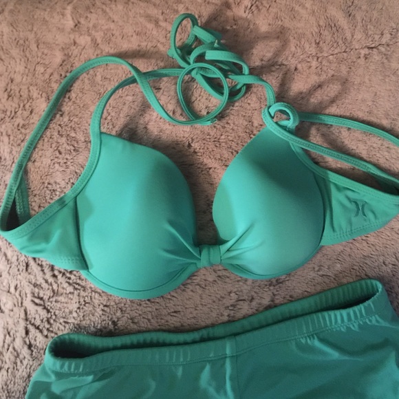 🔴FINAL🔴Hurley Mint Swimsuit 2 pcs - Picture 2 of 4