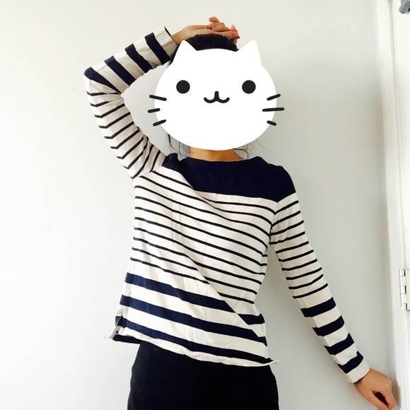 UNIQLO Navy Stripes Long Sleeve Tee