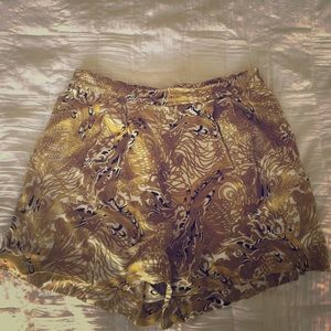 NWOT- Super fun high-waisted shorts!