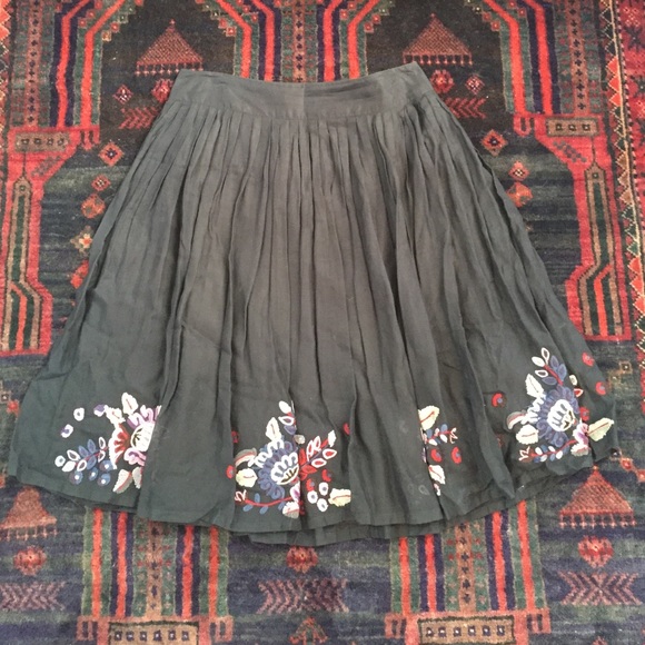 Black embroidered French Connection skirt