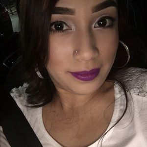 Meet your Posher, Crystal