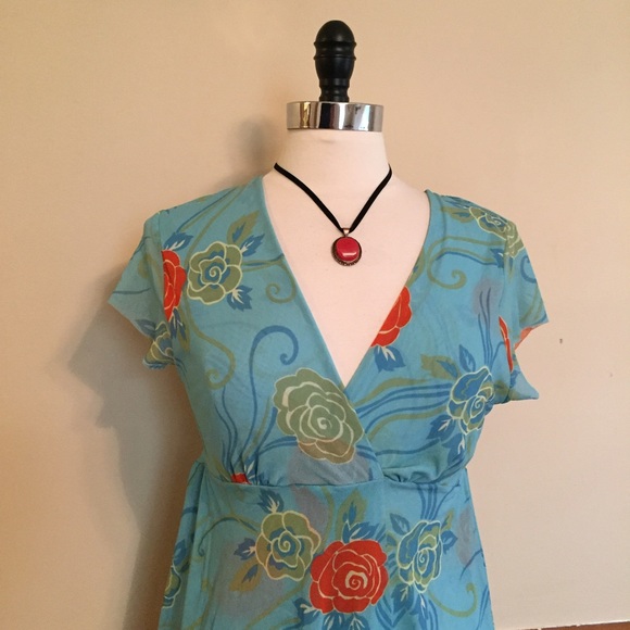 Hold💝Sweet Pea floral empire waist tunic top - Picture 2 of 4