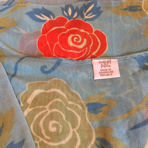 Hold💝Sweet Pea floral empire waist tunic top - Picture 4 of 4