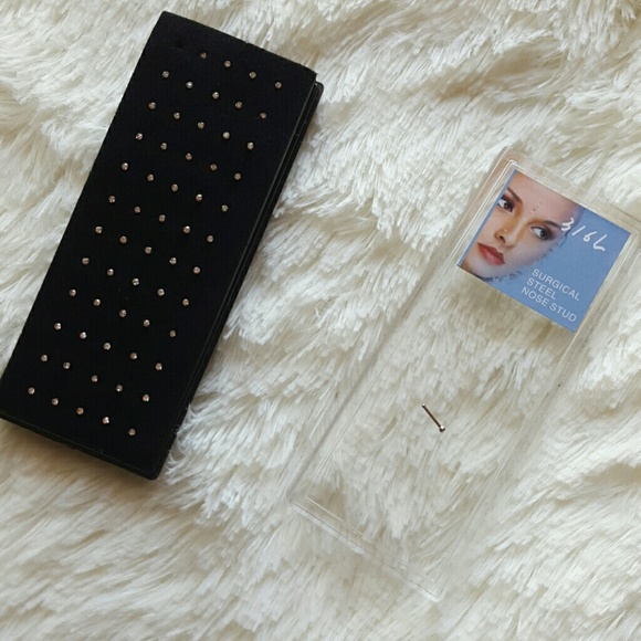 STUD NOSE RING - Picture 4 of 4