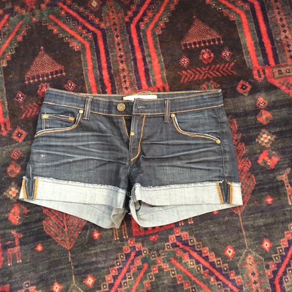 Jean shorts with cuffed hem