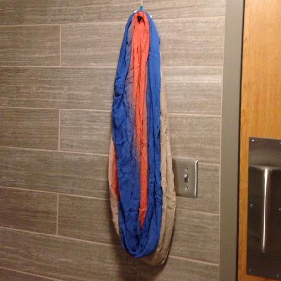 Multicolored scarf