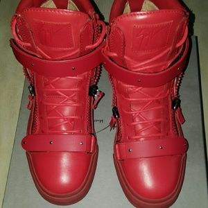 MATTE RED GUISEPPE ZANOTTI