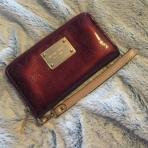 upgraded to a new wallet sooooo