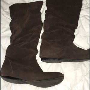 SIZE 7 Brown Faux Suede Boots