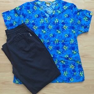 Koi & Wonder wink Nursing Scrubs set