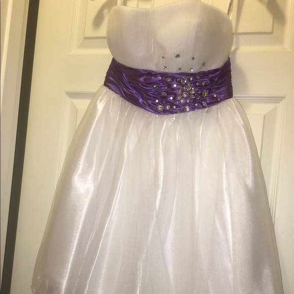 Short homecoming dress - Picture 1 of 3
