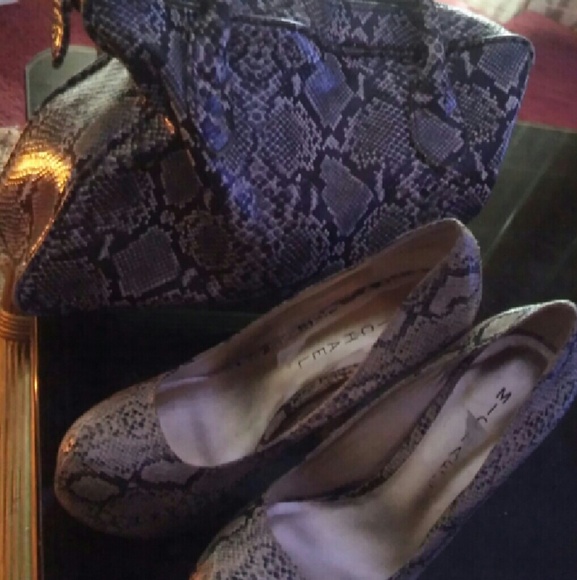 FIO New York hand bag with Micheal shoes