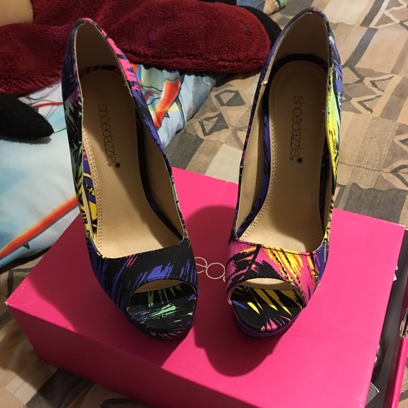 Shoedazzle Heels - Picture 2 of 2