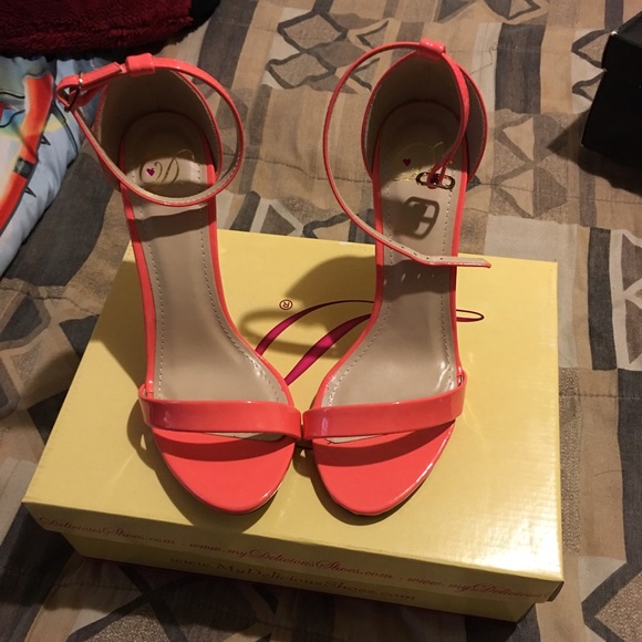 Heels - Picture 2 of 2