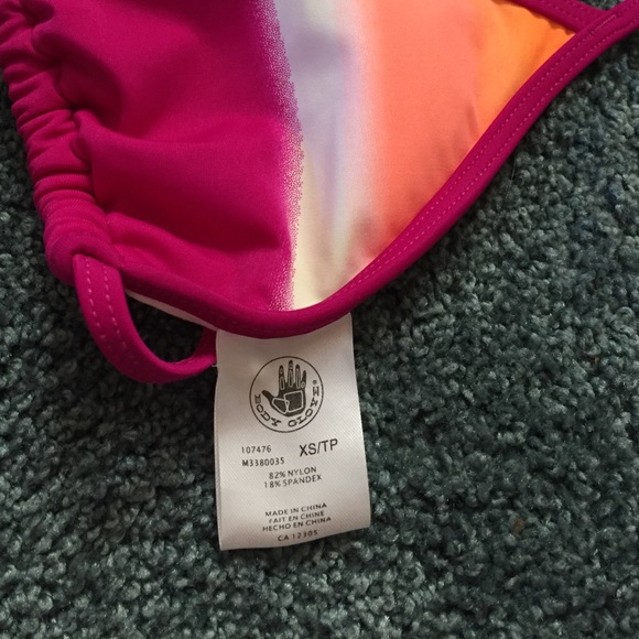 body glove bikini set - Picture 2 of 4