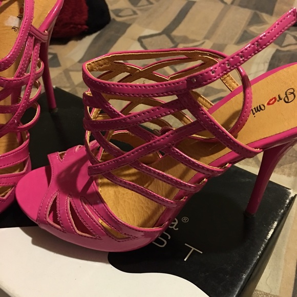 Heels - Picture 1 of 2