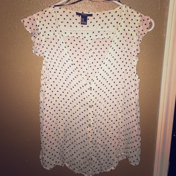 Donating soon! Forever 21 blouse 💕