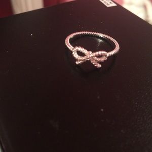 Bow tie sterling silver ring