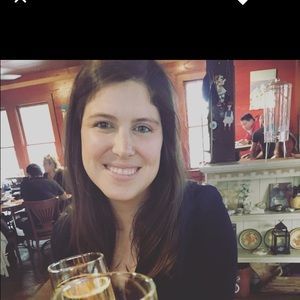 Meet your Posher, Olivia