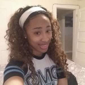 Meet your Posher, Carla