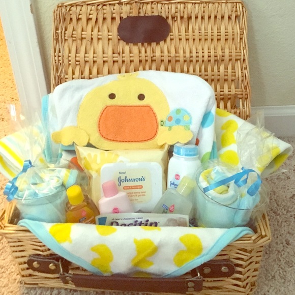 Baby gift bath bundle