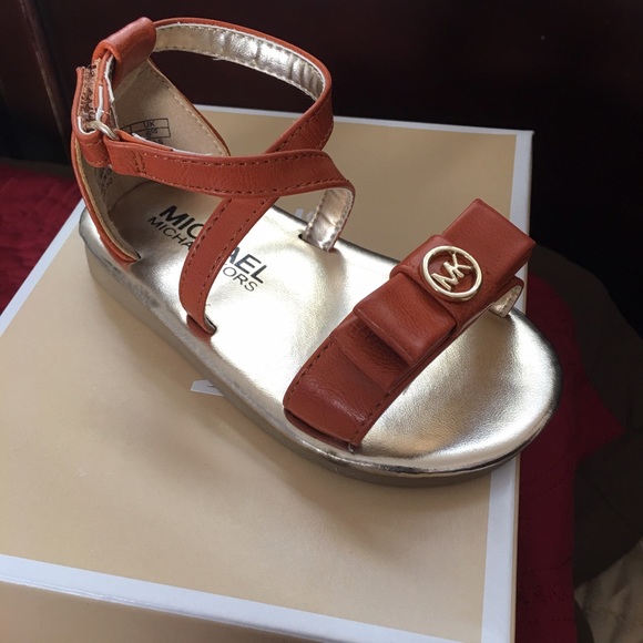 Mk toddler sandals size7